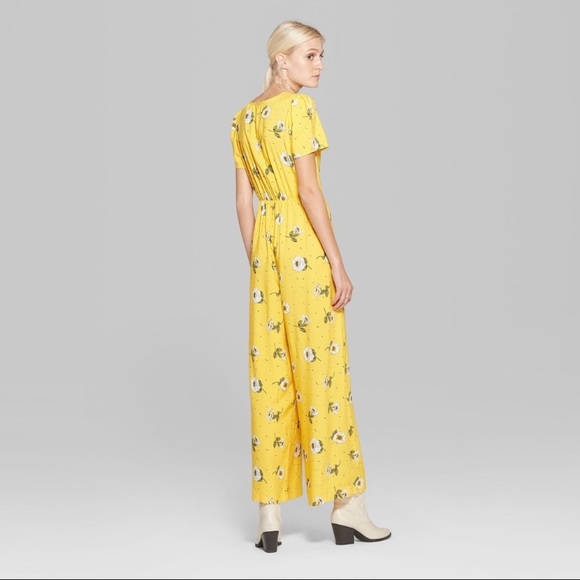 Wild Fable floral print jumpsuit - mustard yellow M NWT - Picture 3 of 4